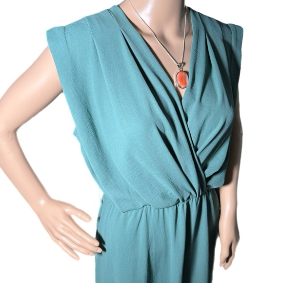 ZARA Dress Green Slit Midi Pleated Sleeveless Beachy Boho Party Sz S 4/6 No Belt - Picture 3 of 10
